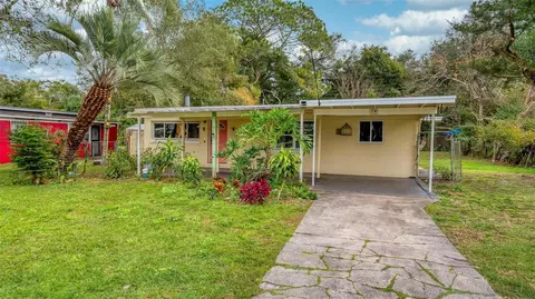 151 Country Club Cir, Sanford, FL 32771