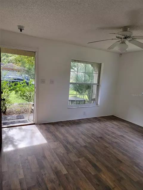 703 Wilson St, Wildwood, FL 34785
