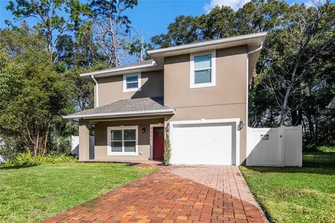 727 E Ohio Ave, Deland, FL 32724