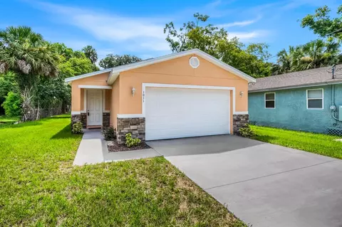 1011 Olive Ave, Sanford, FL 32771