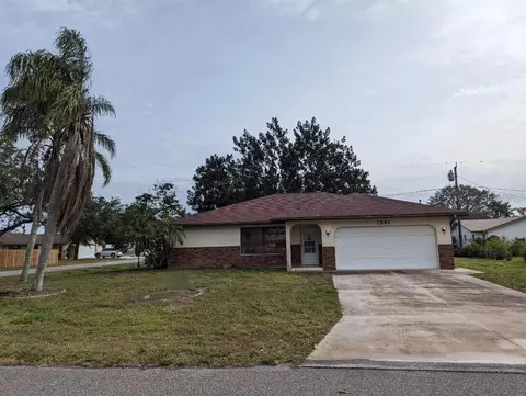1391 Piedmont Rd, Venice, FL 34293