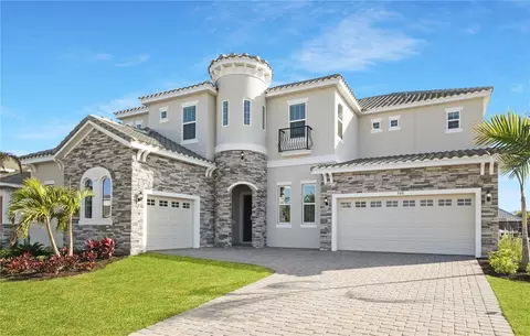 988 Signet Dr, Apollo Beach, FL 33572