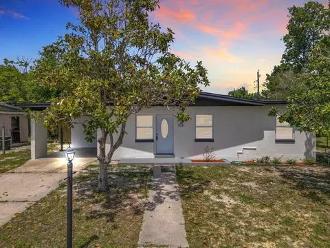 910 Roberts Blvd, Deltona, FL 32725
