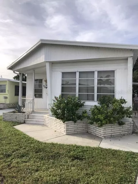 803 S Green Cir, Venice, FL 34285