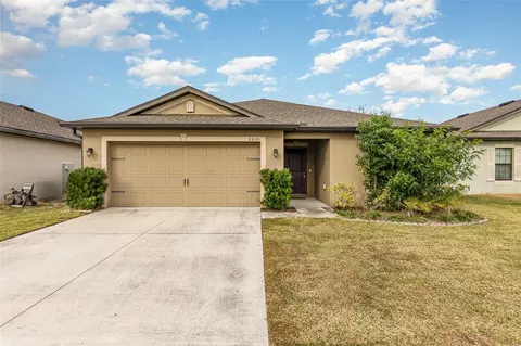 2670 Rotherham Rd, Tavares, FL 32778