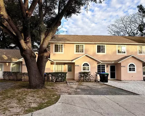 6741 Magnolia Pointe Cir, Orlando, FL 32810
