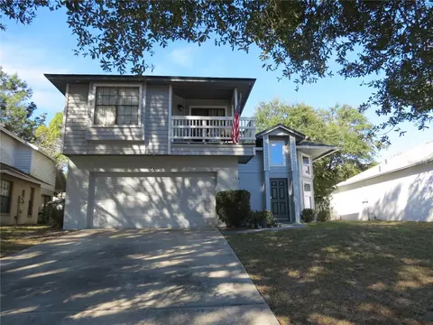 566 Lake Doe Blvd, Apopka, FL 32703