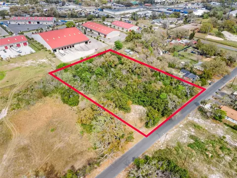 357 W 4th St, Apopka, FL 32703