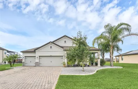 9402 Lisbon St, Seffner, FL 33584