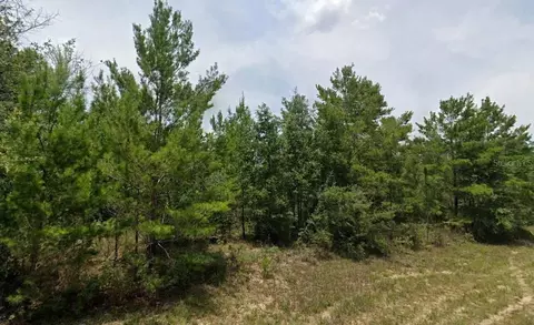 Hampshire Boulevard, Chipley, FL 32428