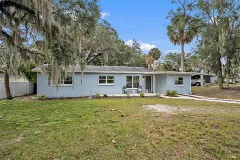 720 Park Dr, Leesburg, FL 34748