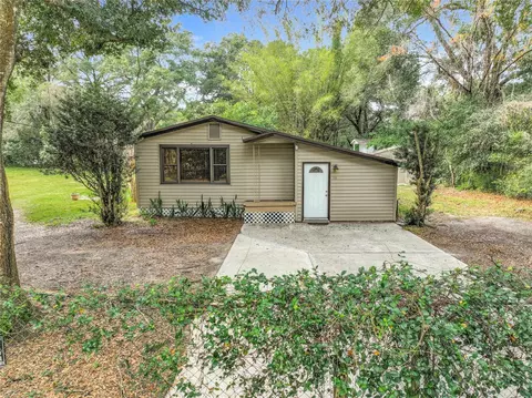 916 S Lake Pleasant Rd, Apopka, FL 32703
