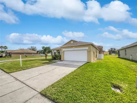 5596 Forest Ridge Dr, Winter Haven, FL 33881