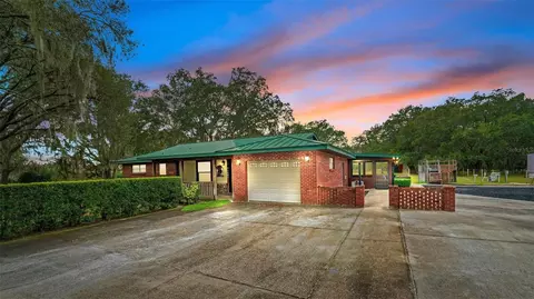 22563 W Loop Rd, Groveland, FL 34736