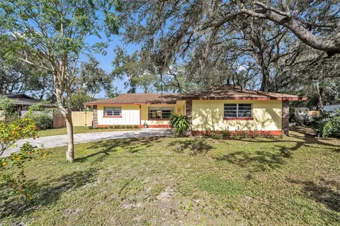 305 Ridge Rd, Fern Park, FL 32730