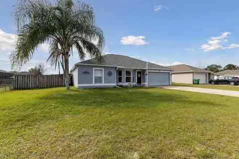 2780 W Covington Dr, Deltona, FL 32738