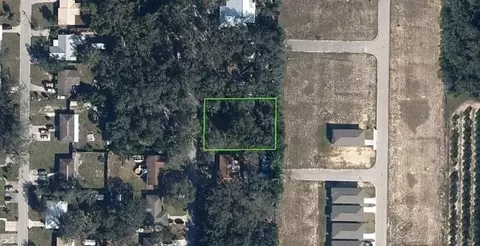 1800 Colmar Ave, Sebring, FL 33870