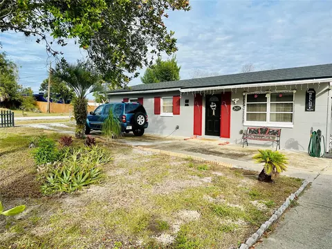 2421 Kimberly Dr, Deltona, FL 32738