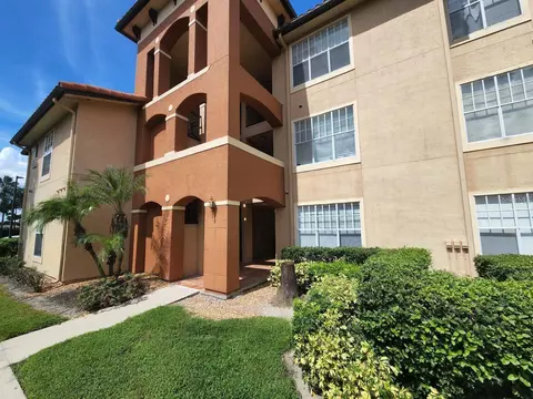 5566 Metrowest Blvd #204, Orlando, FL 32811