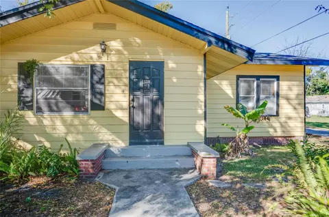 306 E 21st St, Sanford, FL 32771