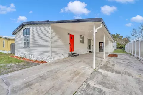 169 Cypress Dr, Debary, FL 32713