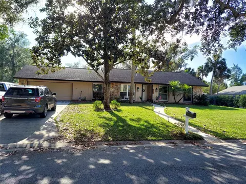 835 Orangewood Dr, Oviedo, FL 32765