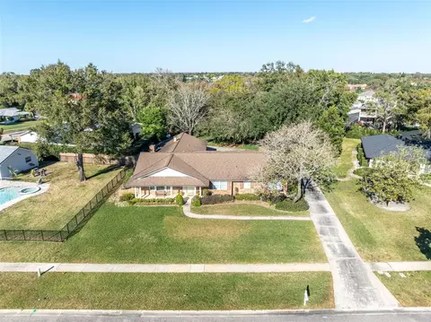 8937 Crichton Wood Ct, Orlando, FL 32819