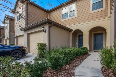1077 Pavia Dr, Apopka, FL 32703