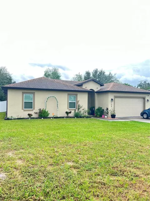 709 Armadillo Dr, Deltona, FL 32725