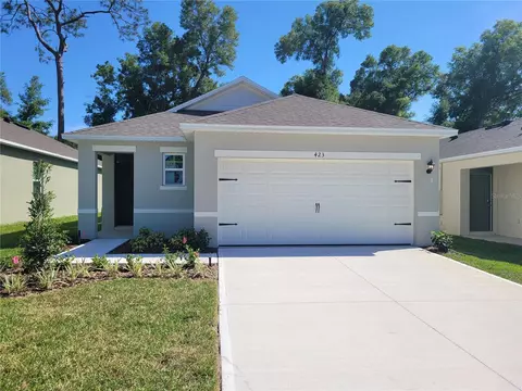 423 Pelham Park Dr, Deland, FL 32720