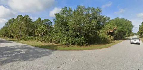 17465 York Ave, Port Charlotte, FL 33948