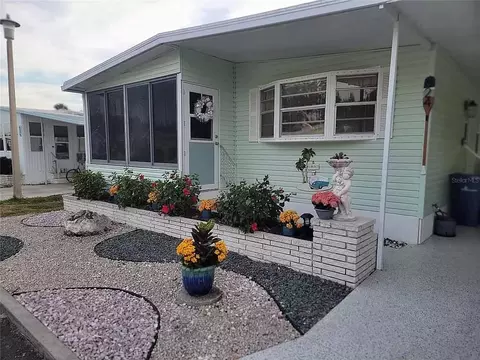 624 Cervina Dr, Venice, FL 34285