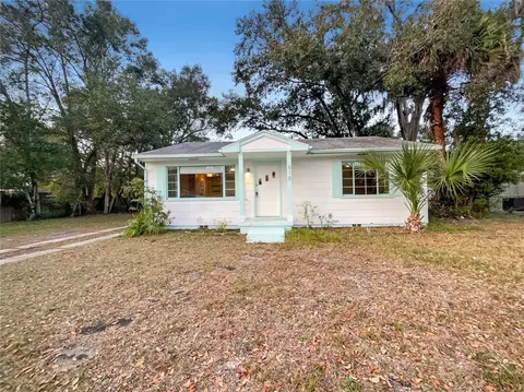 818 W 20th St, Sanford, FL 32771