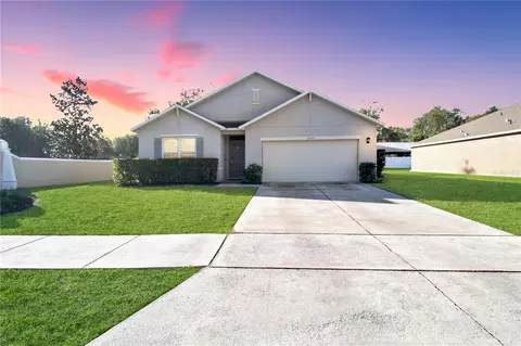 2740 Summerglen Ln, Eustis, FL 32726