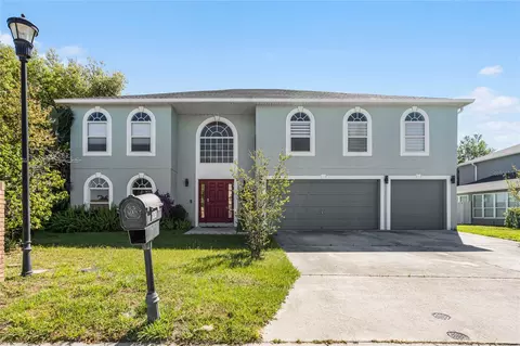 100 Shaddock Dr, Auburndale, FL 33823