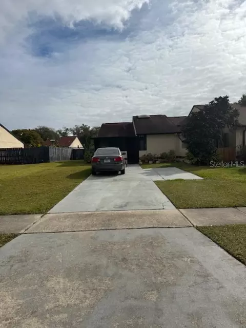 641 Golden Sunshine Cir, Orlando, FL 32807