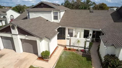 72 Lakepointe Cir, Kissimmee, FL 34743