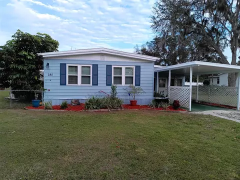 385 Clearwater Lake Dr, Polk City, FL 33868