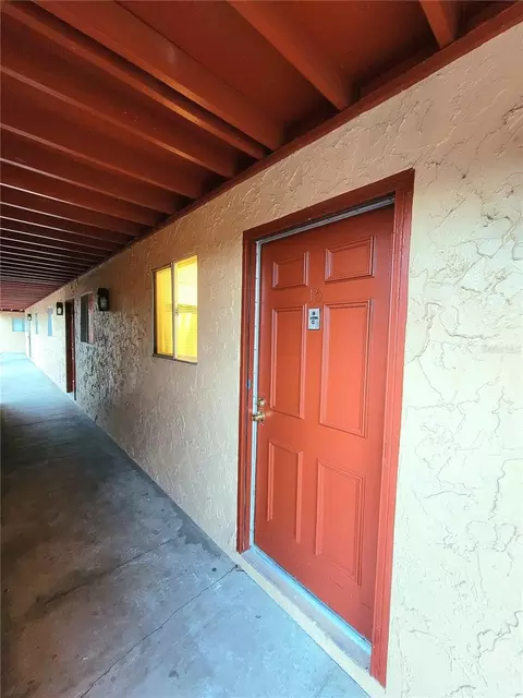 2802 N Powers Dr #15, Orlando, FL 32818