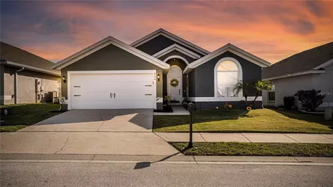 334 Brayton Ln, Davenport, FL 33897