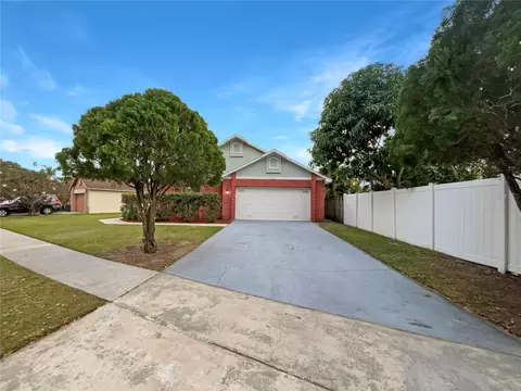 2705 Whisper Lakes Club Cir, Orlando, FL 32837