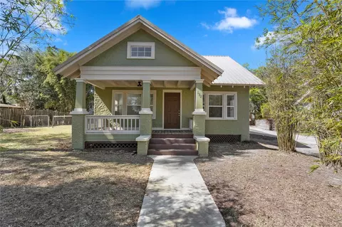 132 S Salisbury Ave, Deland, FL 32720