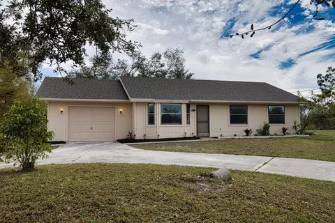 5122 Cannon St, Port Charlotte, FL 33981