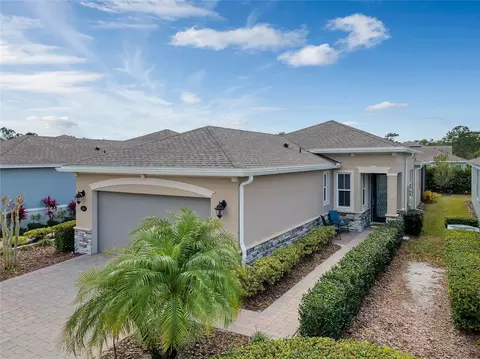 1084 Lincolnshire Dr, Deland, FL 32724