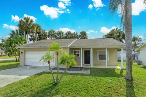 1347 Ana Maria Cir, Port Orange, FL 32129