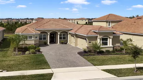 8859 Fallen Oak Dr, Davenport, FL 33896