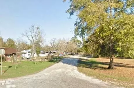 230 7th Way, Interlachen, FL 32148