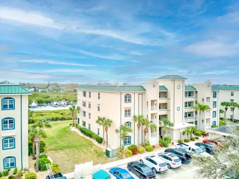 430 Bouchelle Dr #101, New Smyrna Beach, FL 32169
