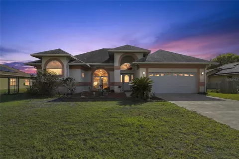 851 Mendoza Dr, Kissimmee, FL 34758