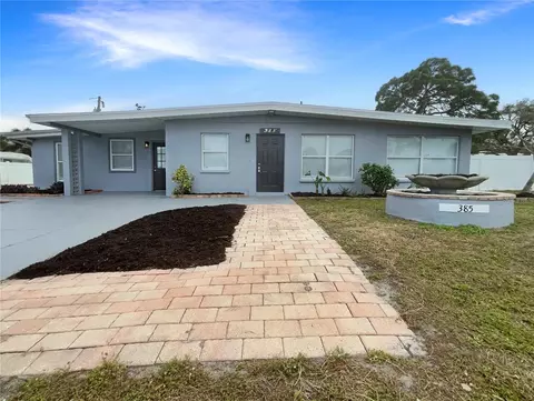 385 W Seminole Dr, Venice, FL 34293